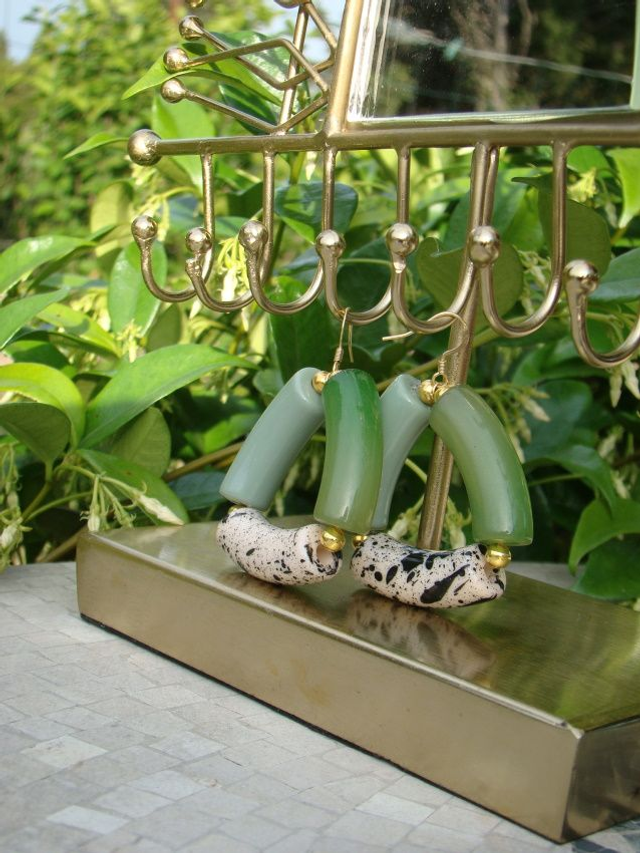 Boucles d&#039;oreilles perles tubes incurvées Shabalaa Hara