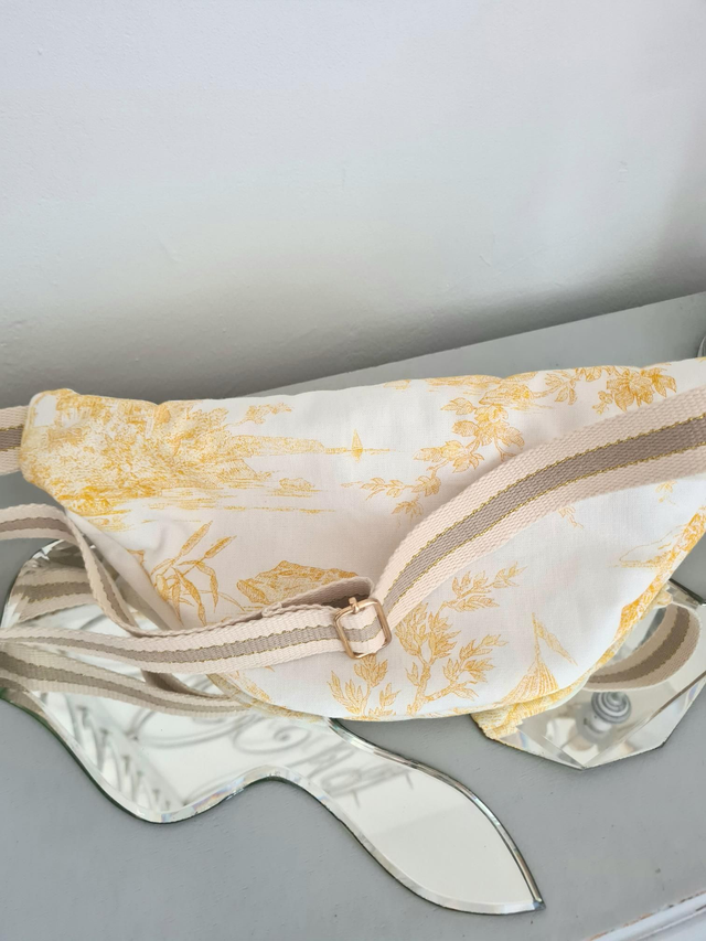 Banane en tissus upcyclés toile de Jouy