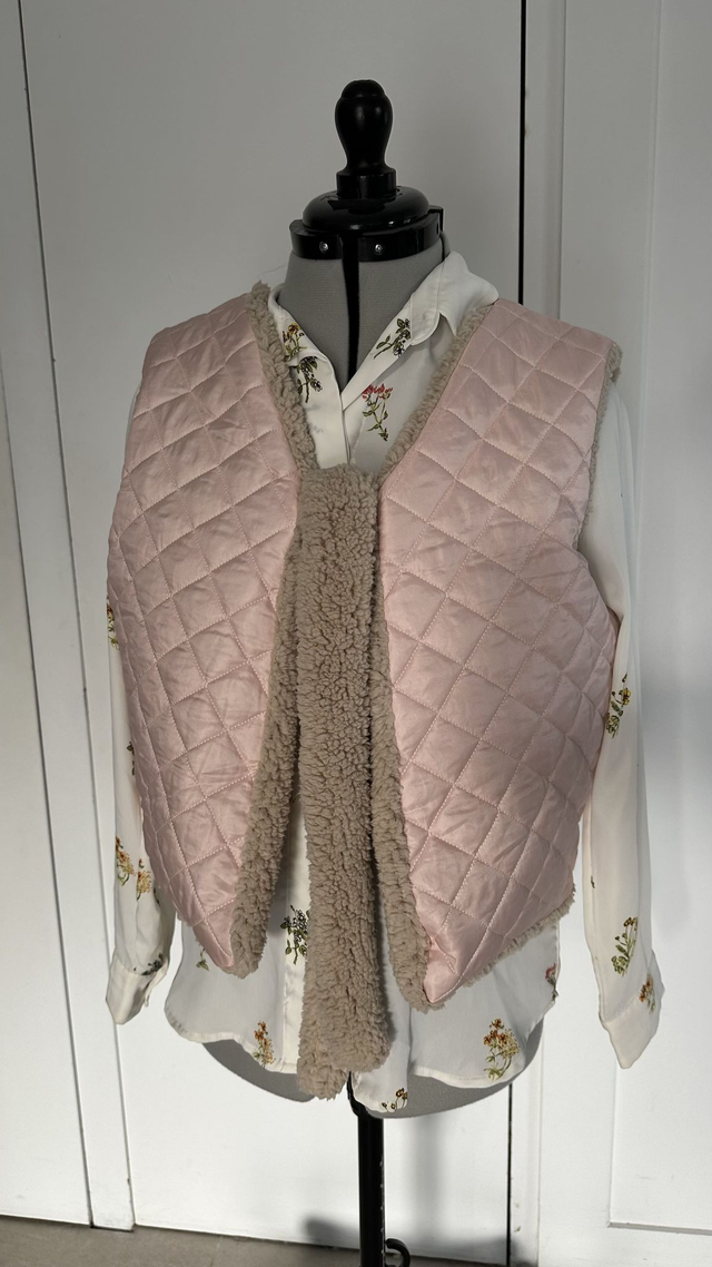 Doudoune sans manche réversible rose