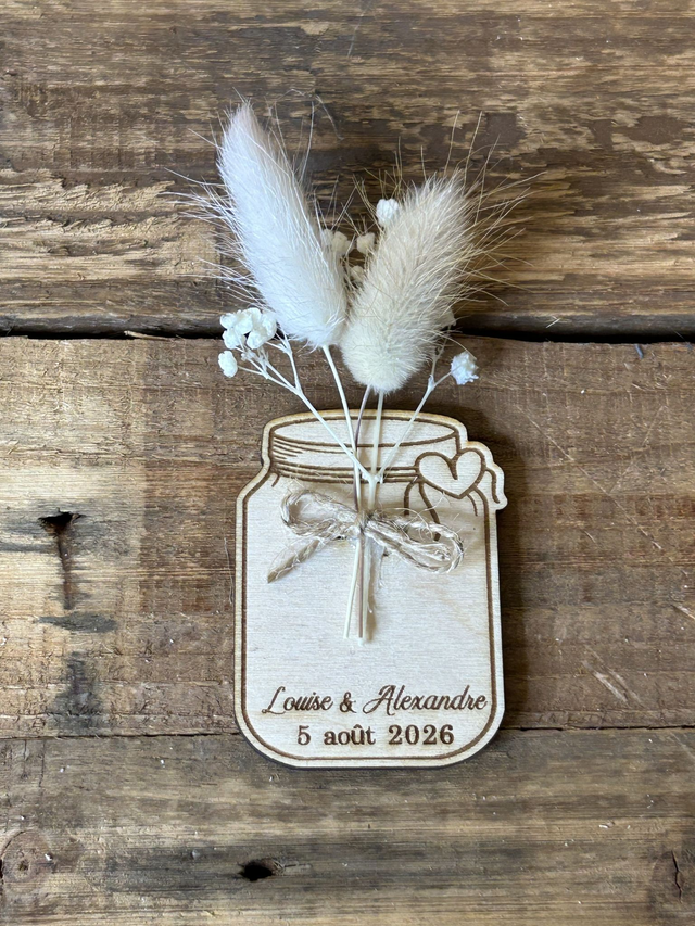 Magnet personnalisé pour votre mariage en bois et fleurs séchées