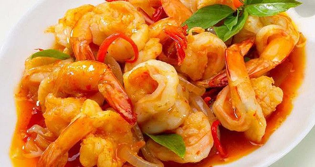 Crevettes sautées sauce pimentée