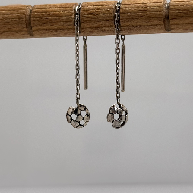 Boucles d’oreilles Football sur chaîne 1mm