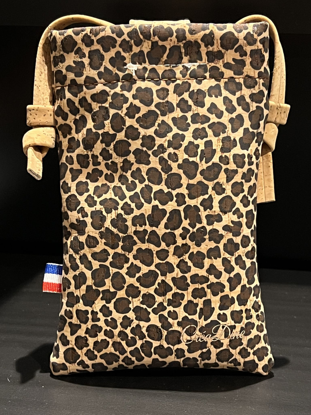 Pochette téléphone léopard