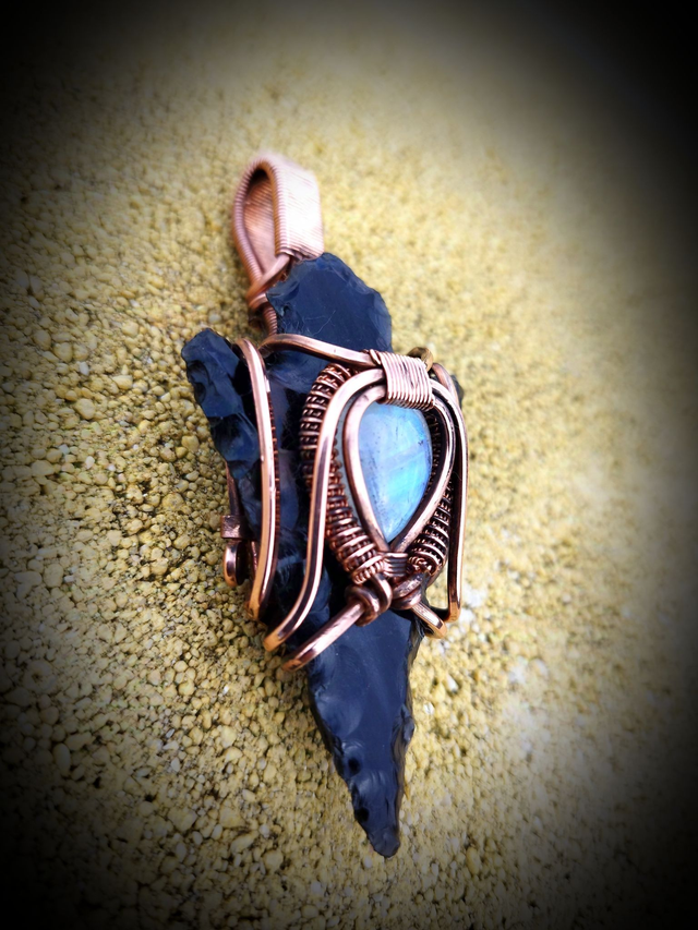Pendentif flèche 