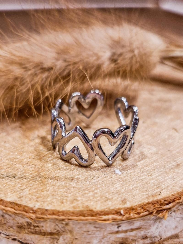 Bague "Multi-coeurs" - Modèle argenté 