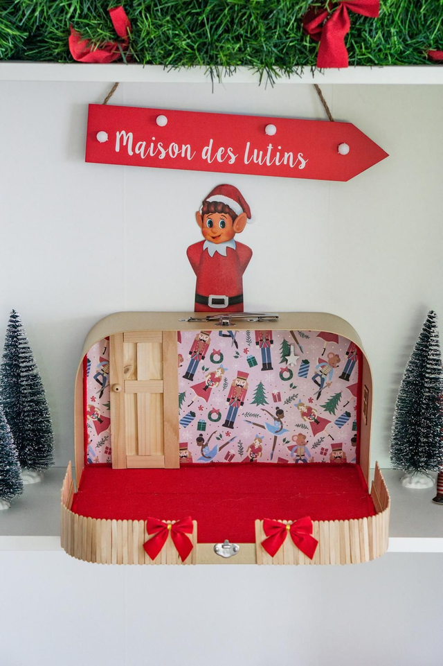 Valise magique - motif balais de Casse Noisette