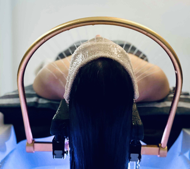 HEAD SPA MASSAGE + SKIN CARE 60 MINS