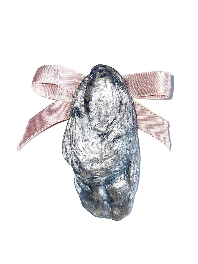 &#039;coquette&#039; brooch