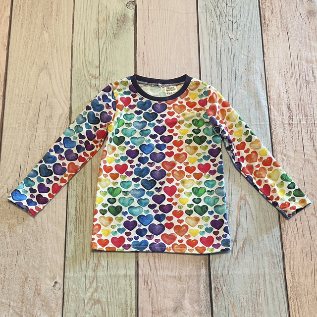 Langarmshirt, Größe 116, Herzen