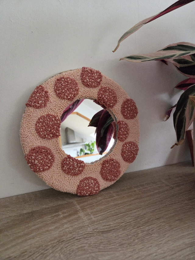 Miroir décoratif – pêche à pois roses