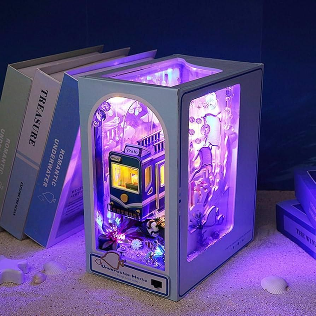 Creative DIY Bookend - Underwater World