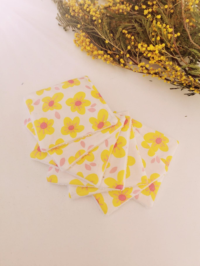 Semainier de lingettes fleurs jaune