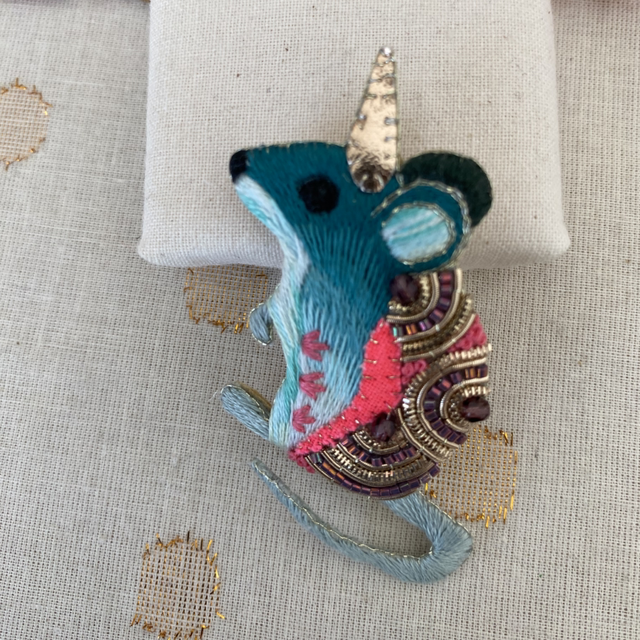 Broche souris licorne 