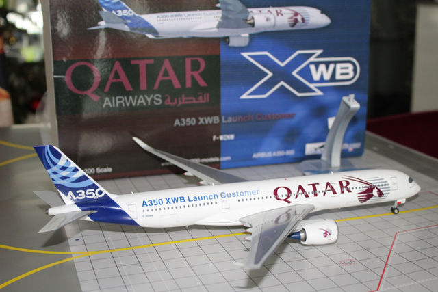 Qatar Airways A350 XWB Launch Customer (F-WZNW) Modell, 1:200
