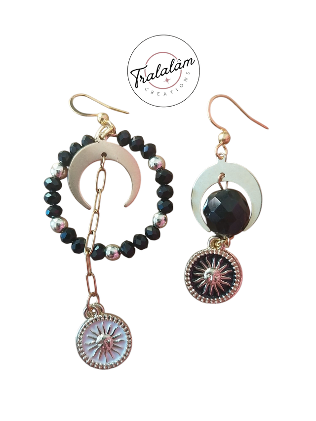 ✨Boucles d’oreilles &quot;asymétriques lune/soleil médailles noires ✨