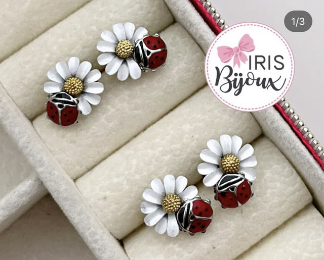 Orecchini a lobo margherita e coccinella 