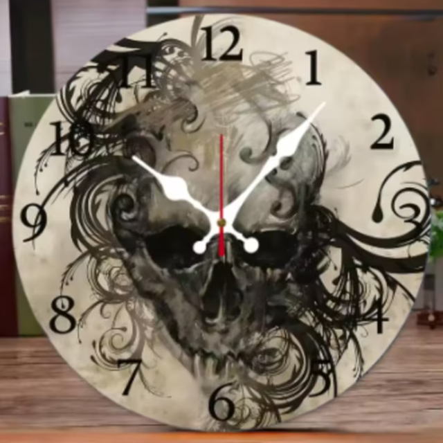 Ronde wandklok van hout Horror schedel (25cm)