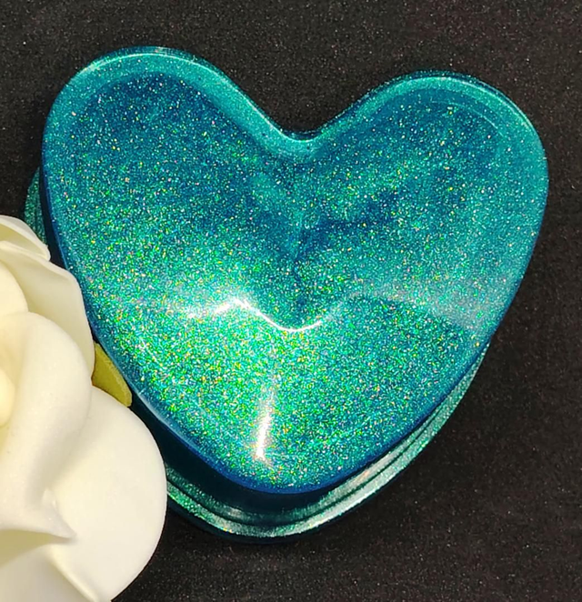 Boîte cœur caméléon vert