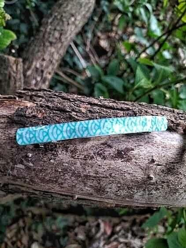 Barrette en Papier Japonais – Élégance et Lumière 