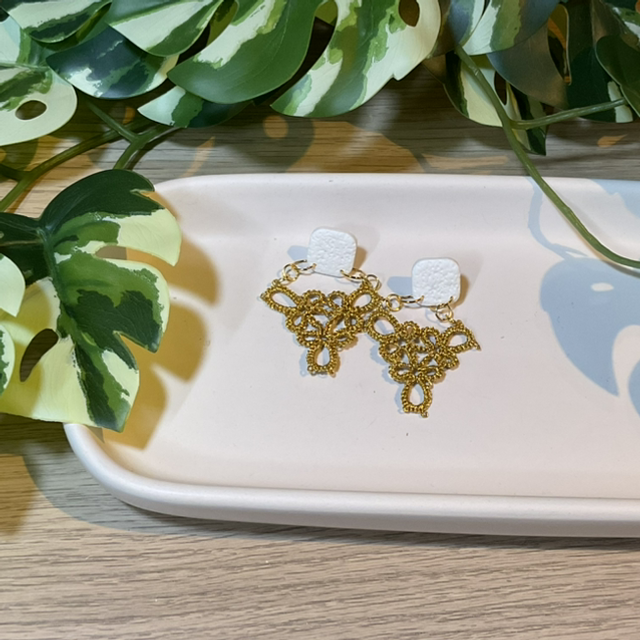 Frivolite: Ohrstecker mit Anhänger #0599