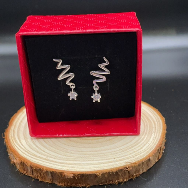 zig zag silver earings