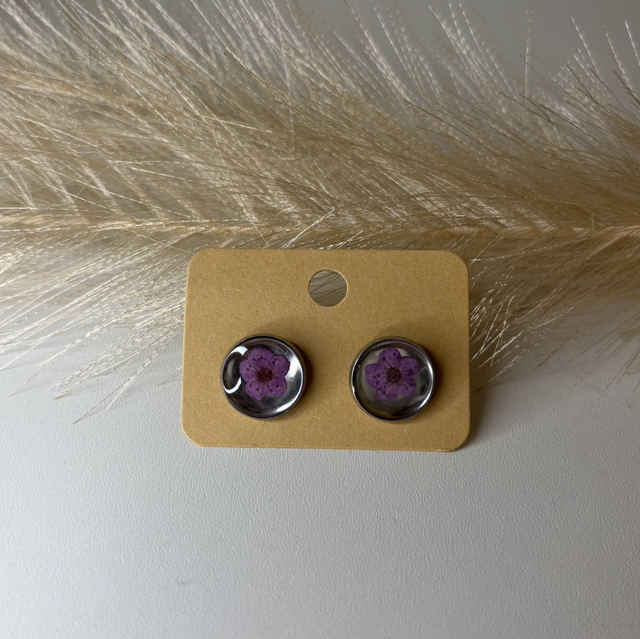 Clous d’oreille fleur violet
