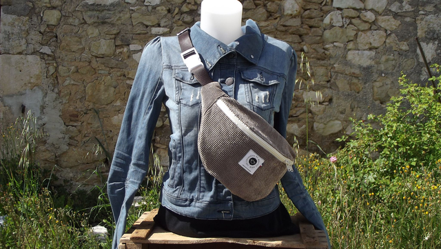 Sac banane velours marron clair 