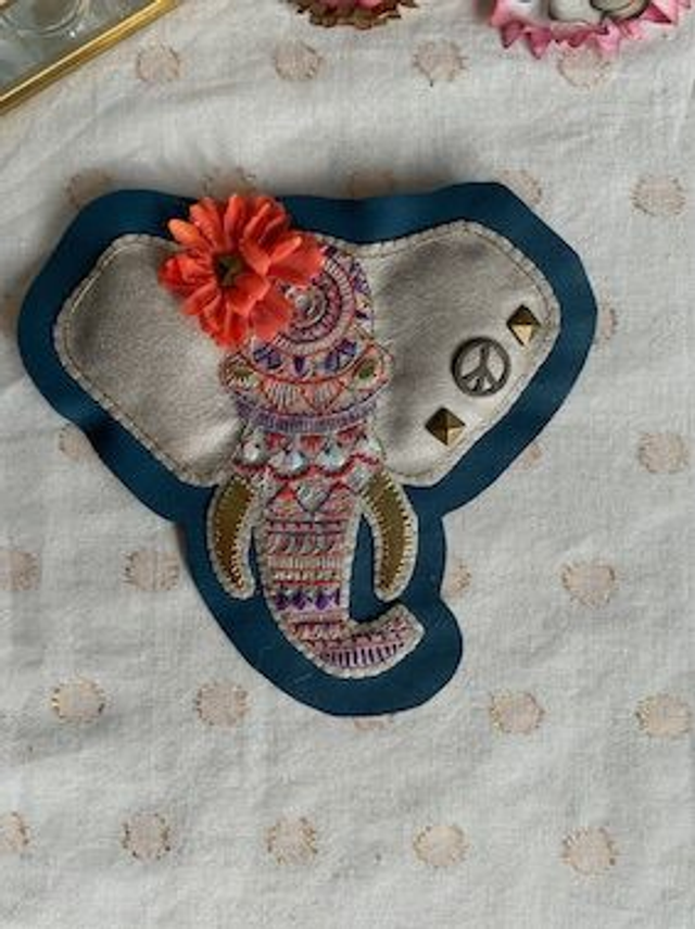 Patch grand éléphant