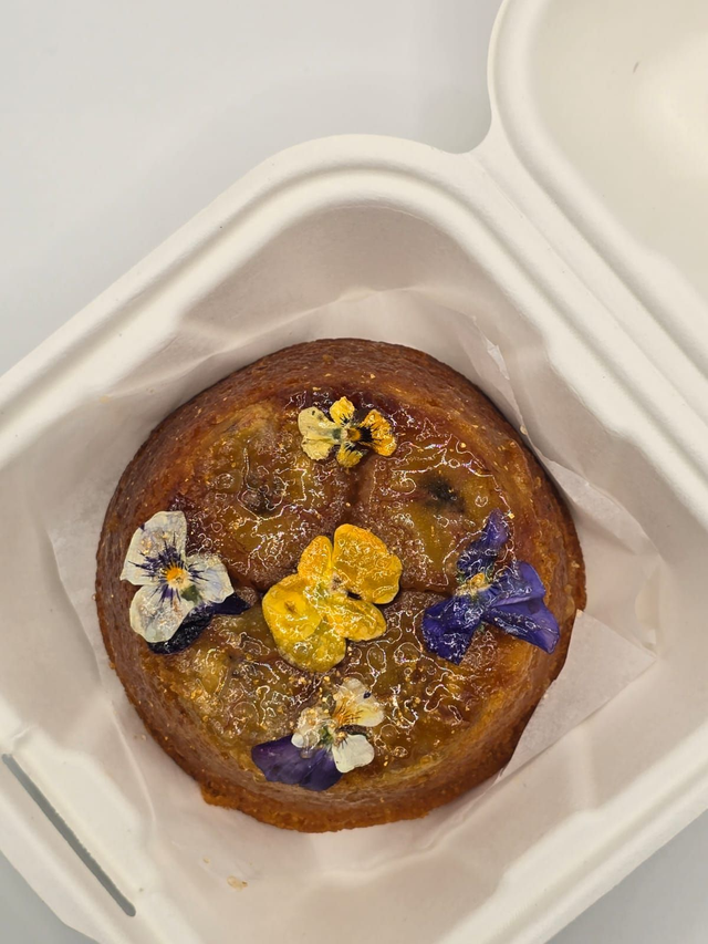 Banana cake & senegalese coffee with cacao filling (Box of 6 cakes)