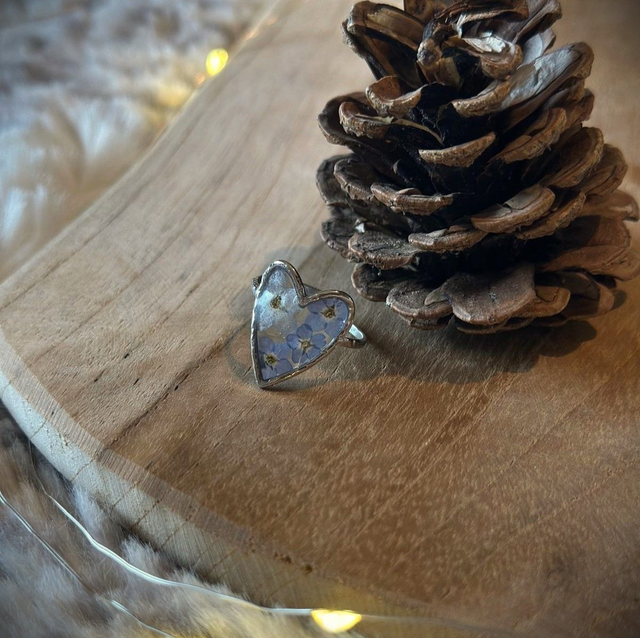 Élise – Cœur de Myosotis