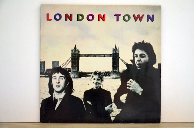 Wings - London Town (1978)