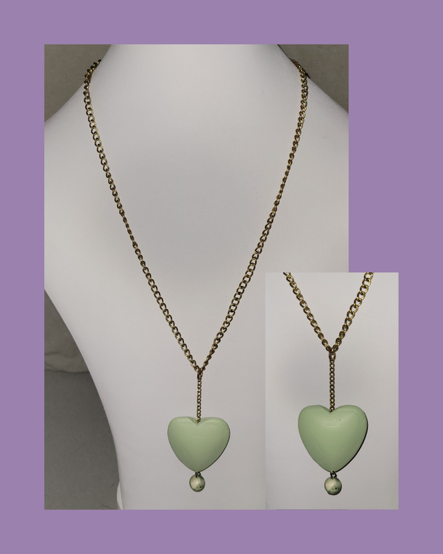 Green Wood Pendant Necklace