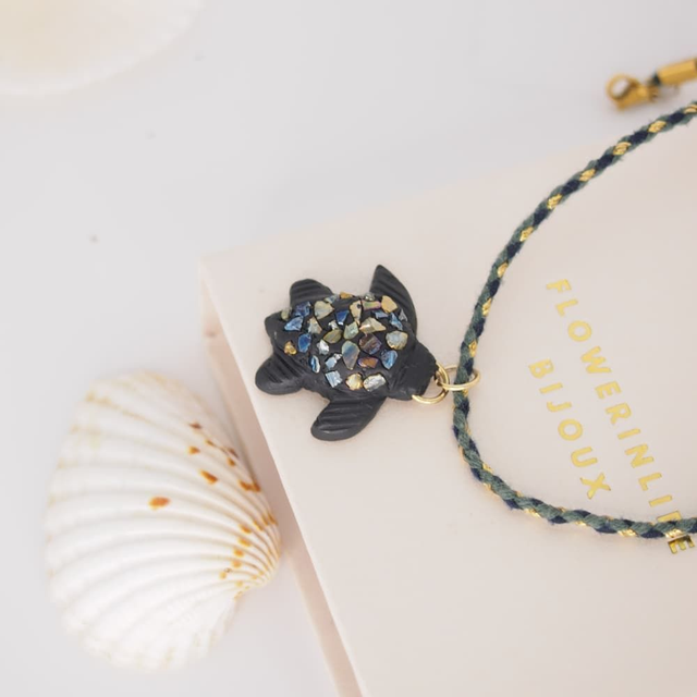 Collier Tortue cordon tressé