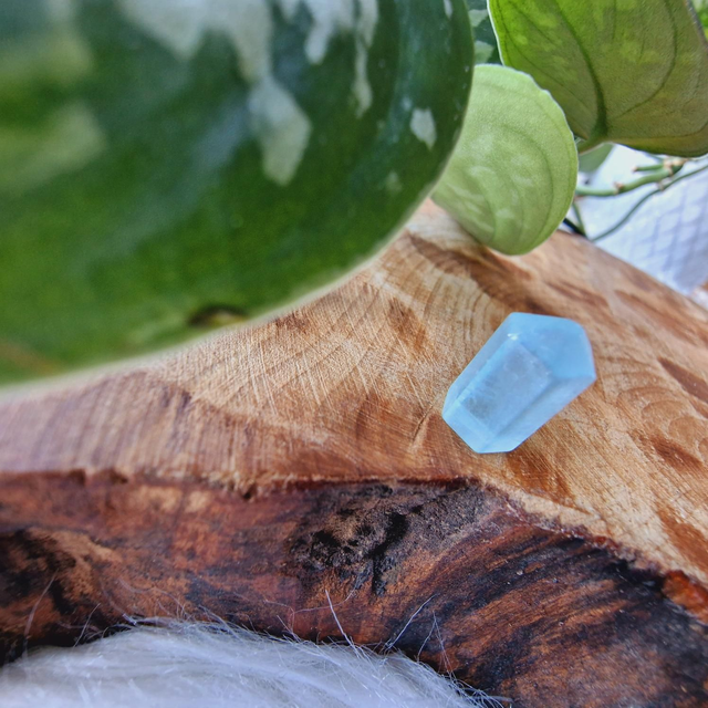 Aquamarine Mini Point 
