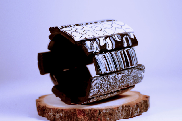 Bracelet Manchette GraphiK noir et blanc