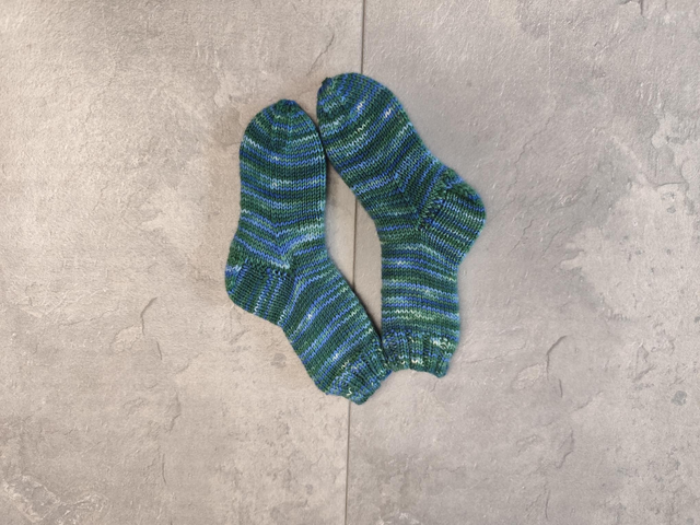 Handgestrickte Socken Größe 86/92