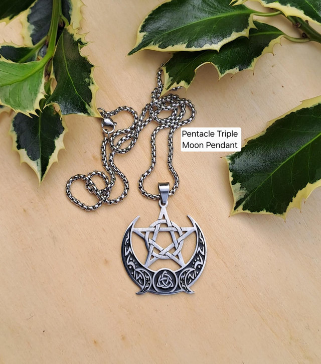PENTACLE TRIPLE MOON PENDANT 