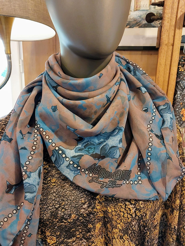 PARFUM pivoine blue. Foulard carré 90cm doublé et réversible. 