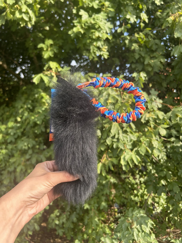 Pocket Magnet Tug - Sheepskin