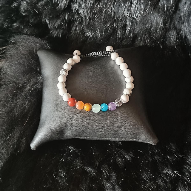 Bracelet 7 chakras Howlite  06 mm