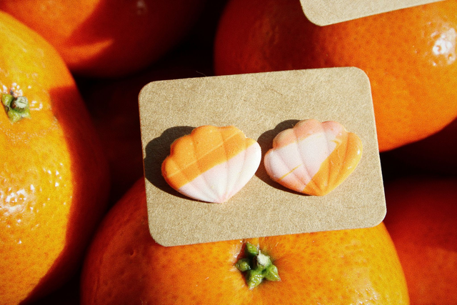 Seville seashell mini stud earrings 
