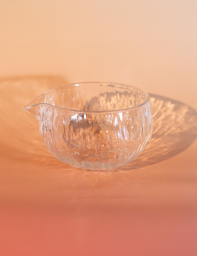 Bol en verre avec bec verseur