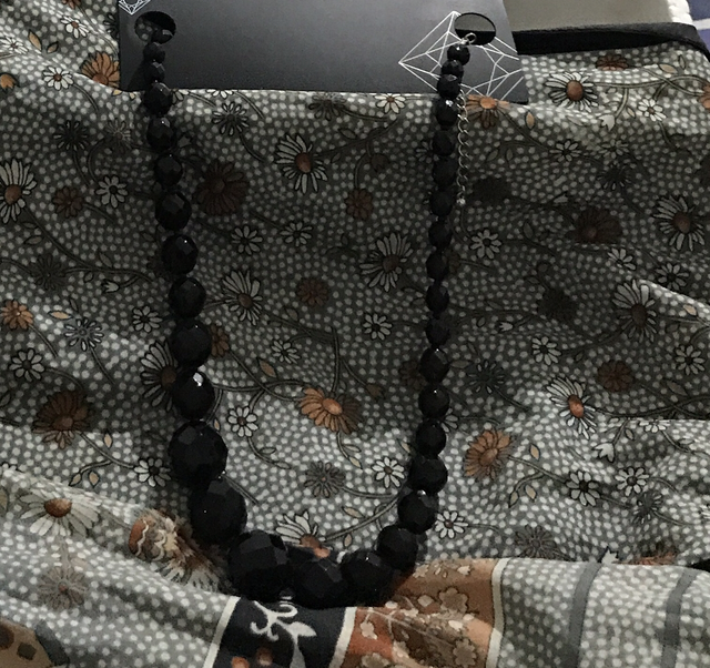 Black Necklace- NEC111