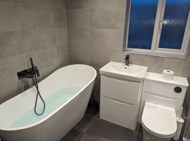  Large Bathroom Package (Cladding) from £ 6999