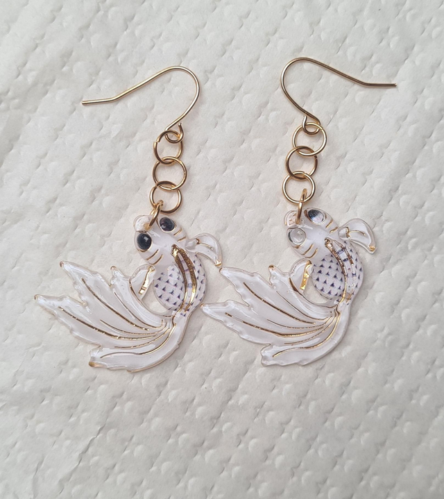 Earrings fancy goldfish white gold novelty