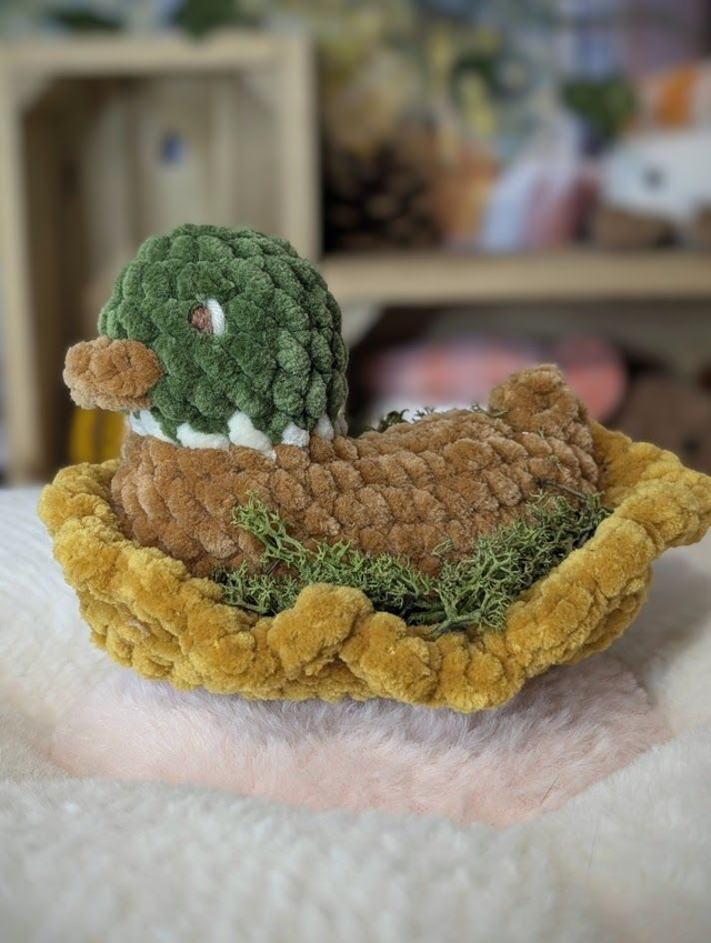 Canard Colvert - peluche en crochet , fait main 