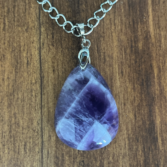 Pendentif en Améthyste et bélière argent 