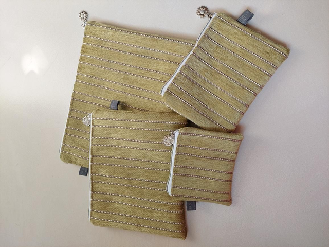 Pochettes plates tissu d éditeur vert velours