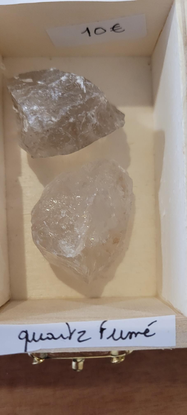 Quartz fumé pierre brute