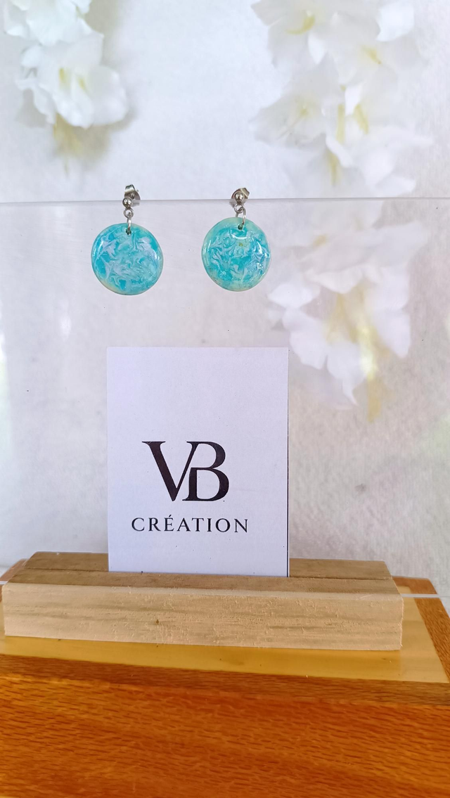 Petites créoles marbrées bleues et blanches 